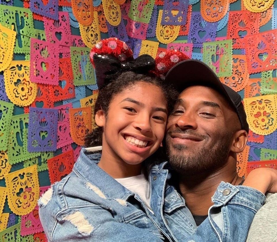 Видео полно спомени: Како гордиот татко Коби ја учеше Џиџи да игра кошарка?