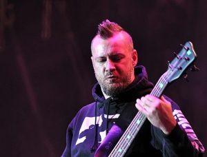 Почина Сем Риверс – басистот на Limp Bizkit