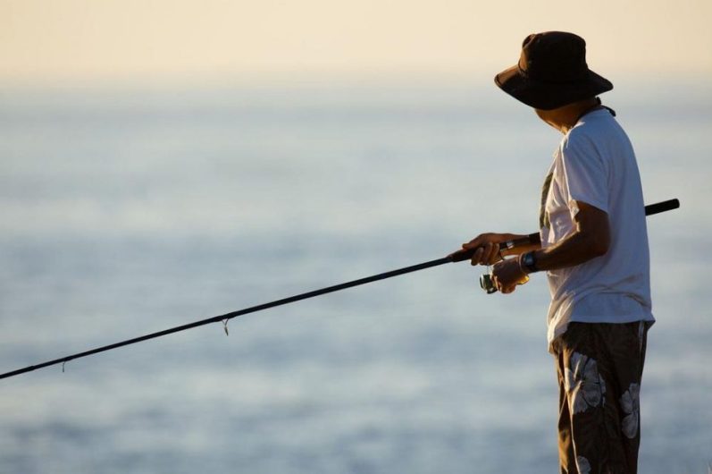 Рибокрадец на Црн Дрим се обидел да избега, а кога бил фатен, ги нападнал полицајците