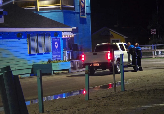 Четворица убиени и најмалку 20 ранети во престрелка на остров во Јужна Каролина