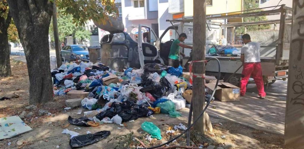 Министерството за здравство со итни мерки поради зголемениот ризик по здравјето на луѓето од отпадот во Скопје