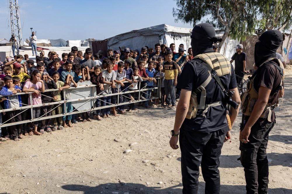 Семејства на починатите заложници гневни откако Хамас ги врати посмртните останки само на четворица од вкупно 28