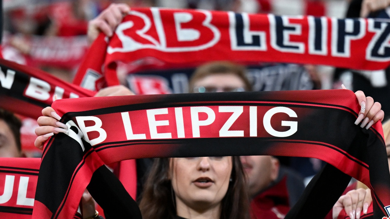 Навивач на Лајпциг починал на стадион, германскиот фудбал тагува