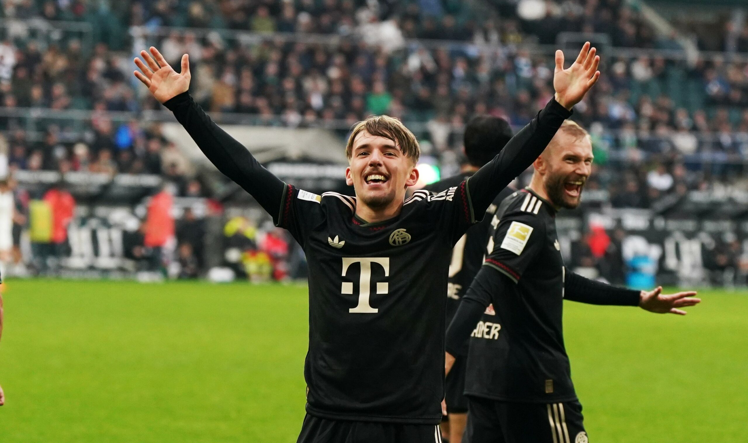 Баерн продолжува да „гази“ во Бундеслигата (Видео)