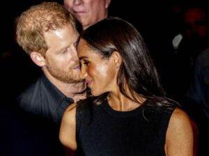 (Видео) Ги разнежни дури и оние кои не ја сакаат: Меган Маркл сподели емотивна снимка со своите деца