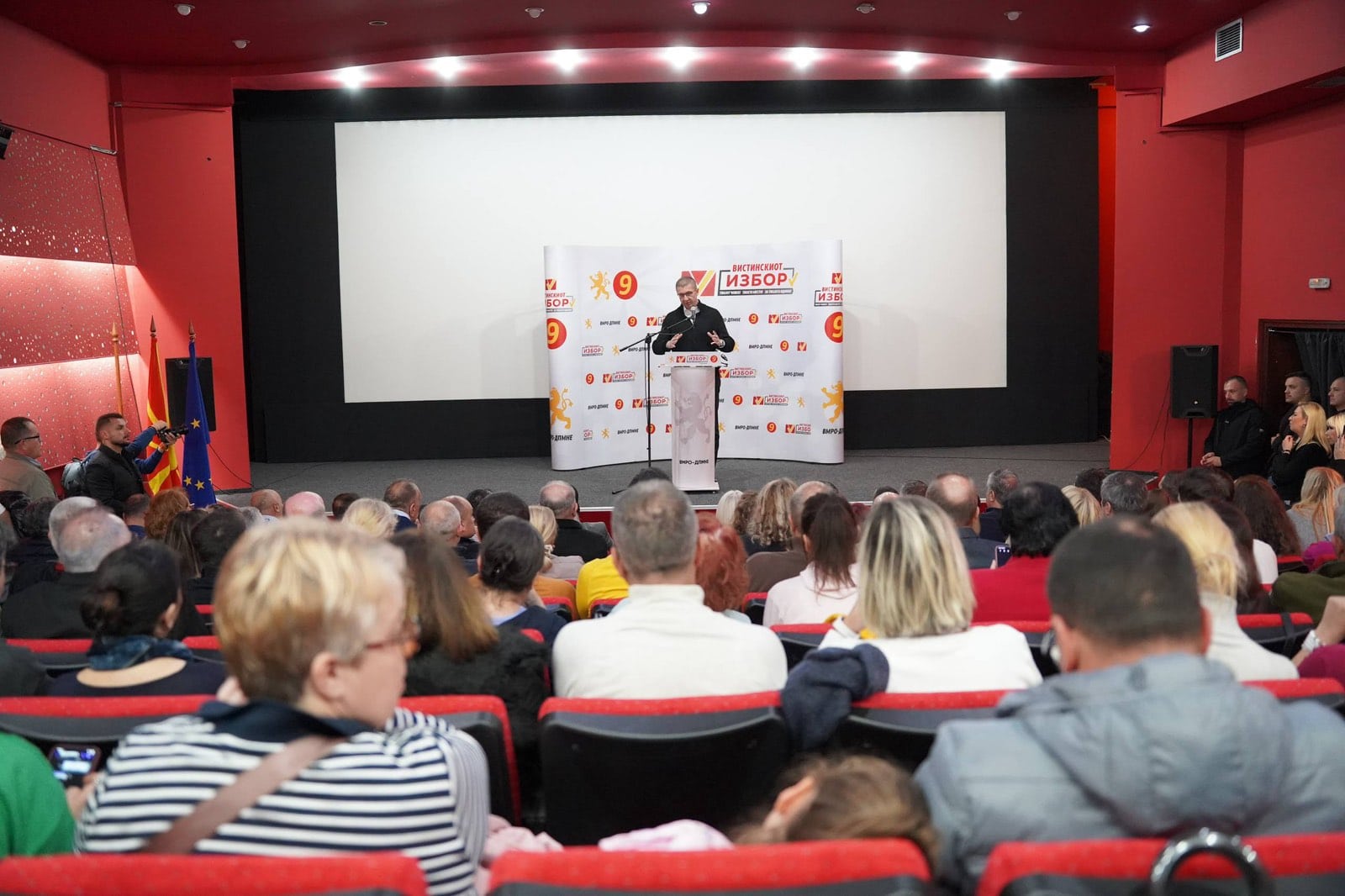 Мицкоски од Карпош: На 2 ноевмри гласајте за број 9 за крај на бетонизацијата и за вистински развој