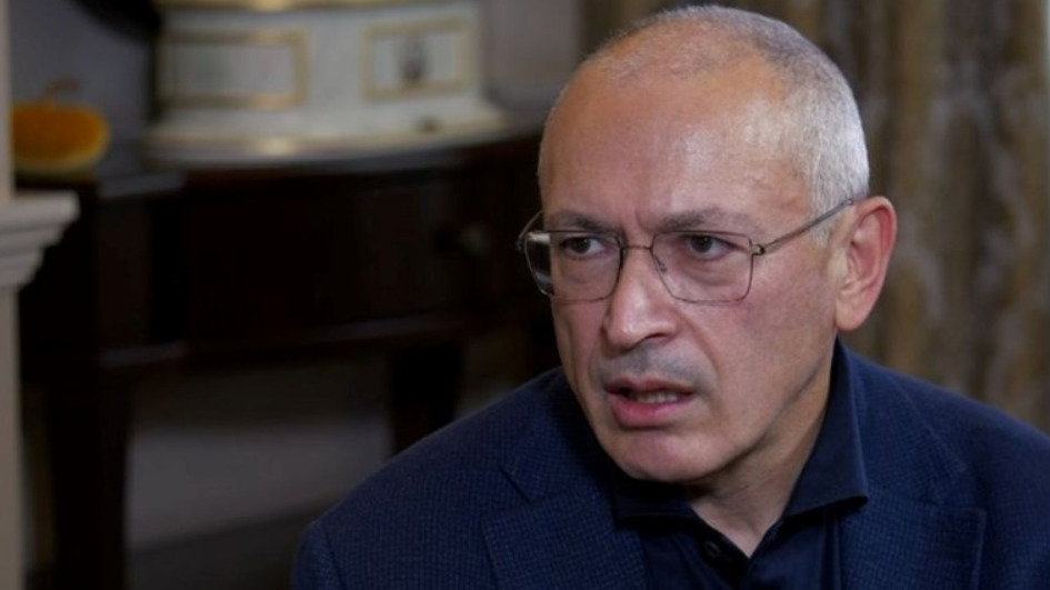 (Видео) Поранешен сојузник на Путин: Рускиот претседател му даде сигнал на Трамп дека е подготвен да ја заврши војната