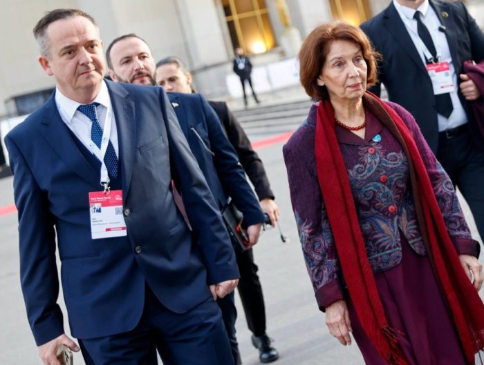 СИЉАНОВСКА ВО ПАРИЗ: Чест е да се биде дел од отворањето на мировниот форум „Нови коалиции за мирот, луѓето и планетата“