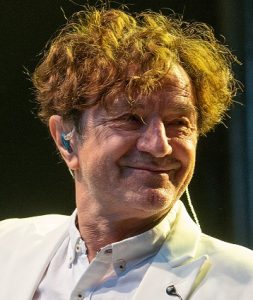 Бреговиќ повторно погодува во срце – слушнете го новиот сингл „Ouzo and Banana“!