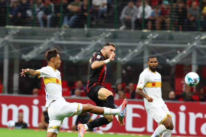 Навивачите ќе добијат уште една битка: Милан нема да игра во Австралија!?