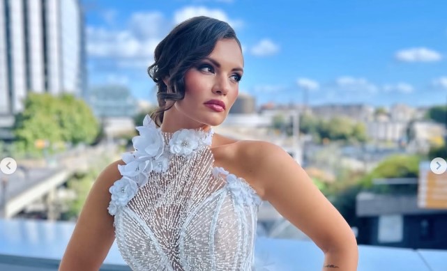 Македонската убавица блесна во бело: Моника Црнокрак облече венчаница во Париз!