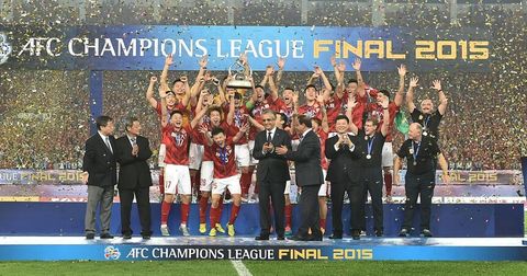 Клубот кој фрлаше луди милиони и носеше ѕвезди замина во историјата!