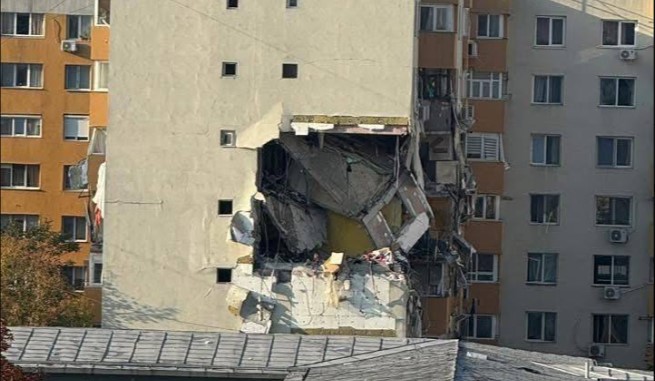 Експлозија во Букурешт – се урна станбена зграда, има загинати