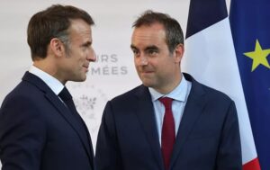 Макрон повторно го назначи Лекорну за француски премиер