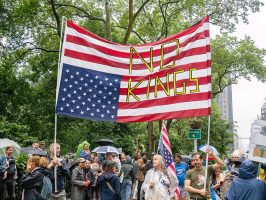 „Без кралеви“: Протестите против политиките на Трамп се шират низ САД