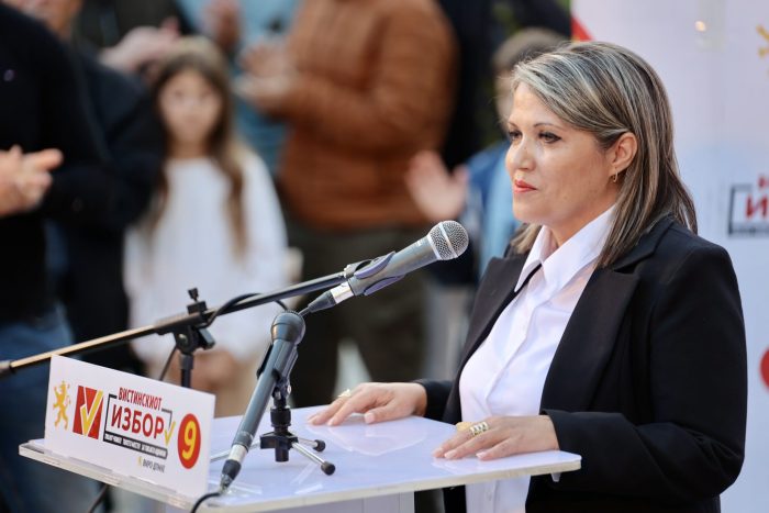 ДИМИТРИЕВА: Време е за промени во Д. Капија, доволно беа овие осум години со водоводи кои не функционираат, улици кои се распаѓаат, затоа гласајте за бројот 9