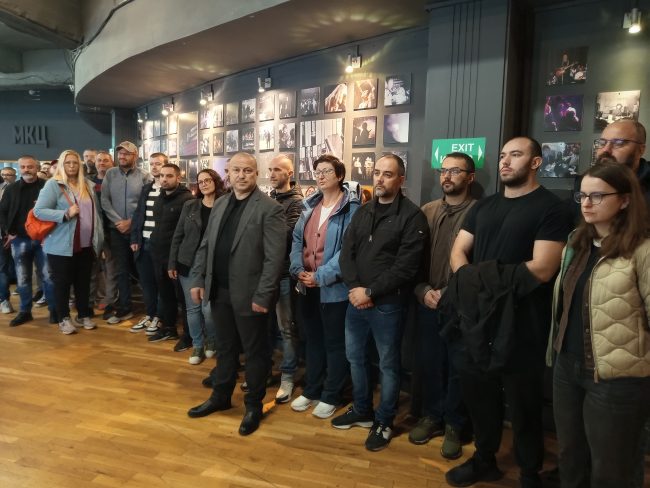 СИНДИКАТОТ НА КОНТРОЛОРИТЕ НА ЛЕТАЊЕ ЌЕ БАРА НА БЕЗБЕДНОСНИТЕ КАМЕРИ ДАЛИ СУДИЈКАТА ШТО ИМ ГО ЗАБРАНИ ШТРАЈКОТ ЗА 20 ОКТОМВРИ ВООПШТО ИМ ПРАТИЛА ПОКАНА ЗА СУД