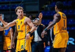 Макаби и Хапоел сакаат да се вратат во Израел