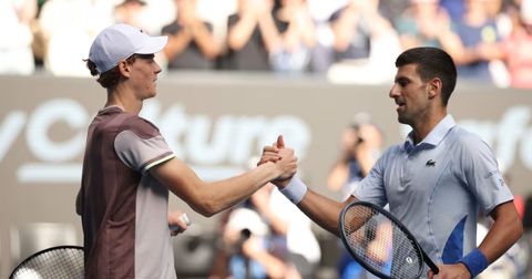 Синер: Ѓоковиќ е уникатна легенда и неверојатен пример за младите!