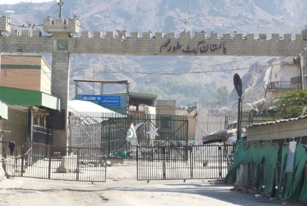 Авганистан и Пакистан преговараат за мир во Доха по пограничните судири