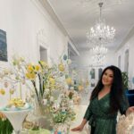 (Фото) Сауна, бања со кристали и дури 235 прозорци: Вака изгледа реновираниот замок на Драгана Мирковиќ вреден 50 милиони евра, во кој живеела Марија Терезија