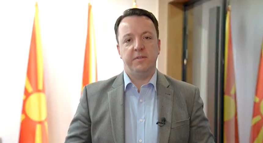 Николоски: Од утре единаесет нови директни летови од скопскиот и охридскиот аеродром