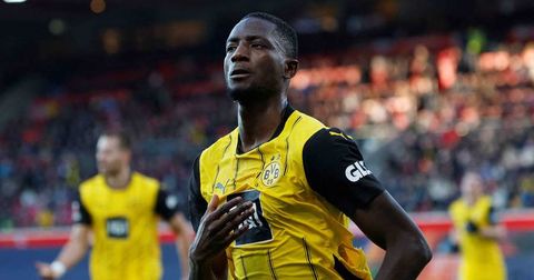 Гираси пак човек на одлука, Борусија Дортмунд го освои Аугсбург