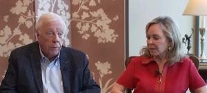 (ВИДЕО+ФОТО) Брачна двојка донира 10 МИЛИЈАРДИ ДОЛАРИ во добротворни цели, ОСТАВА ТРОШКИ на наследниците: Внуците имаат СПЕЦИЈАЛНА ЗАДАЧА пред да ги распределат средствата