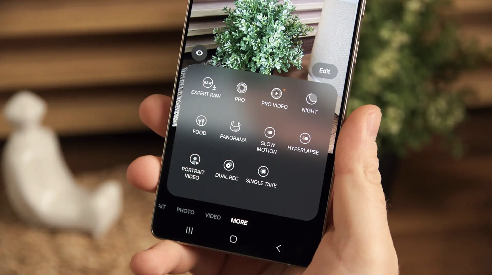 One UI 8.5 донесува однапред дефинирани Pro фото-профили за камерите на Galaxy уредите