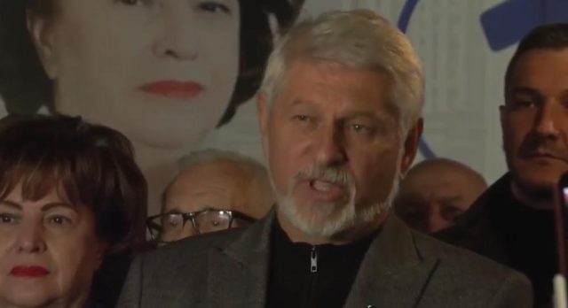 Јакимовски очекува поддршка од „опозициските сили“ во вториот круг