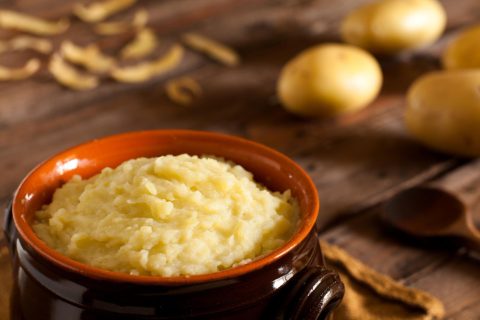 Шаренo пире од компири