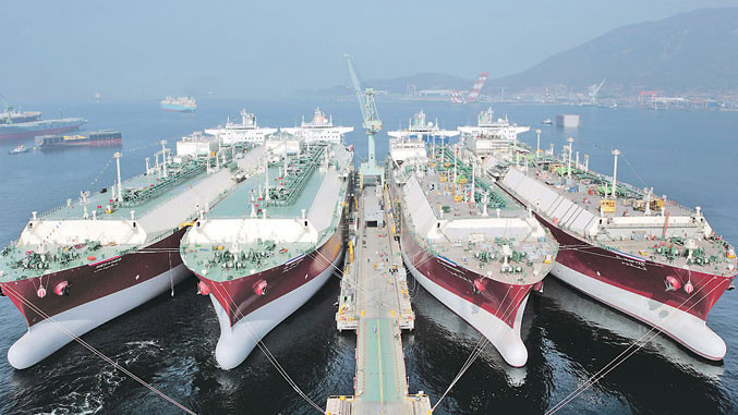 ГИ НАПУШТИ И НАЈВЕРНИОТ СОЈУЗНИК: Кинеските нафтени компании го запираат рускиот увоз по санкциите на Трамп