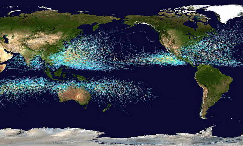 Ураганот Мелиса тргна кон Куба, откако ја поплави Јамајка и ја остави без струја