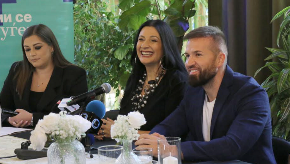 ПОДГОТВЕТЕ СИ МАРАМЧИЊА ЗАШТО ЌЕ ПЛАЧЕТЕ ОД СРЕЌА, РЕЧЕ КАЛИОПИ ПРЕД КОНЦЕРТИТЕ ВО СКОПЈЕ