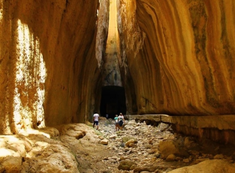 Тунелот Титус е ремек-дело изградено со голи раце пред 2.000 години