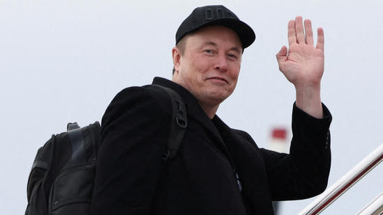 ИЛОН МАСК ЈА ПРЕТСТАВИ „ГРОКИПЕДИЈА“ – новата АИ енциклопедија што ја предизвикува Википедија