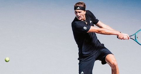 Зверев тешко до третото коло во Париз, шокантна елиминација за Каспер Руд!