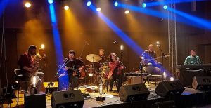 Нокаут го објавија својот нов сингл „Има ли пилот во песната“ – смел лет низ џез и поезија