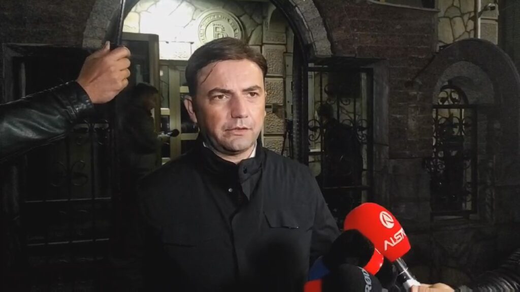 Османи си призна пораз и му честиташе на Меџити: Последниот збор им припаѓа на граѓаните…