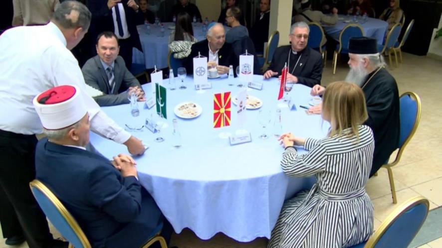 Трајковска иницира задолжително воведување веронаука во образовниот систем, МОН најавува разгледување на предлогот