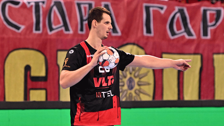 Не му се игра само одбрана, незадоволниот Талевски си оди од Вардар?!