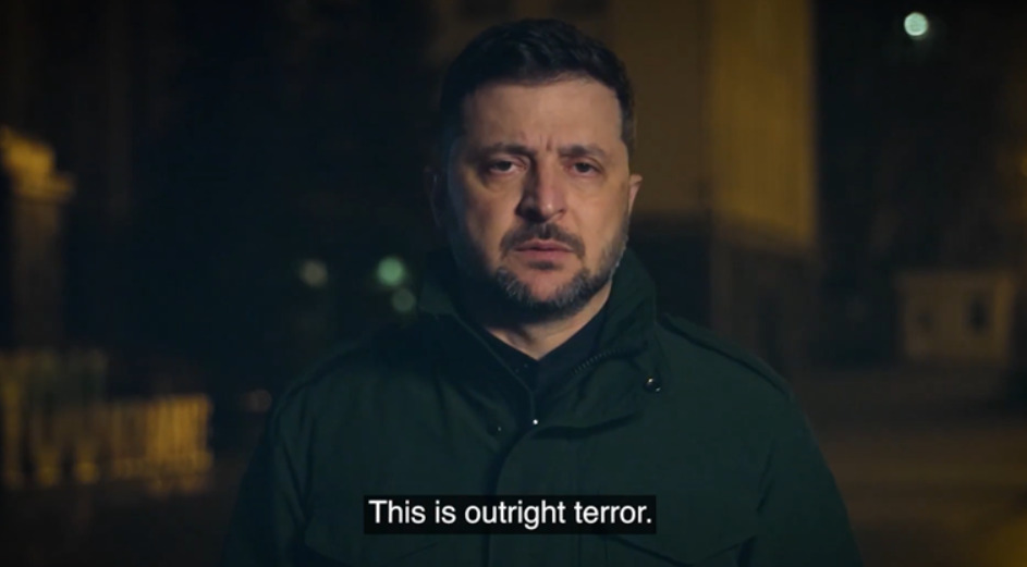 (Видео) Зеленски по последниот руски напад: „Нормалните луѓе не се борат вака“
