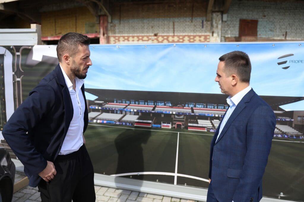 Агим Ибраими заедно со градоначалникот уверуваат дека Тетово ќе го добие еден од најубавите стадиони во Македонија