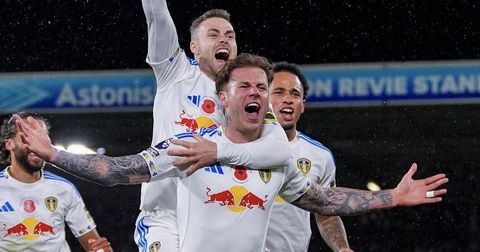 ВИДЕО: Вест Хем е зрел за Чемпионшип, дури и Лидс удри по „чеканите“