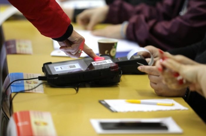 ДИК: Излезноста во Македонија до 13 часот е 20,12 отсто, најголем процент граѓани 33,76 во Вевчани, а најмал од само 7,23 во Врапчиште