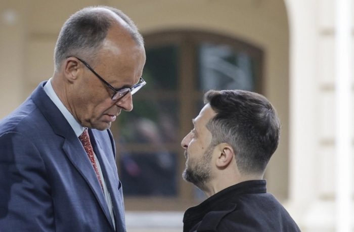 МЕРЦ: Русија се обидува да ја дестабилизира Германија и Европа, ќе ја поддржиме Украина во храбрата одбрана сè додека е потребно