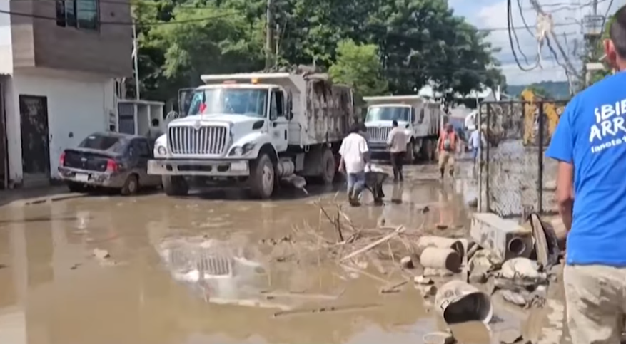 (ВИДЕО) Најмалку 70 жртви во поплавите во Мексико, мобилизирана е армијата