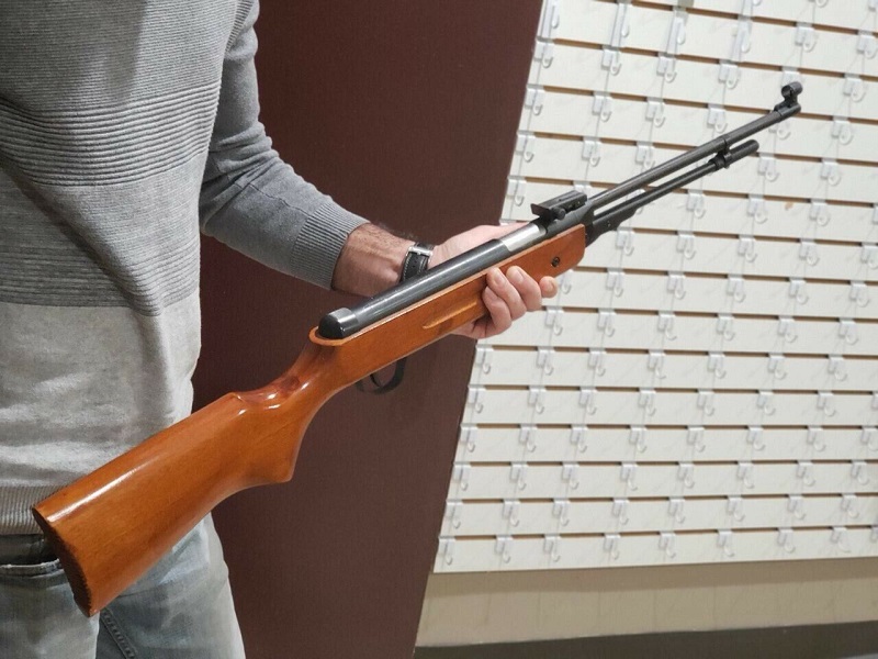 Нелегално поседувал воздушна пушка: пријава против маж во Охридско