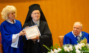 Вартоломеј стана почесен доктор на Христијанскиот универзитет во Букурешт