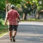 Кардиолозите објаснуваат како секојдневното пешачење влијае на крвниот притисок